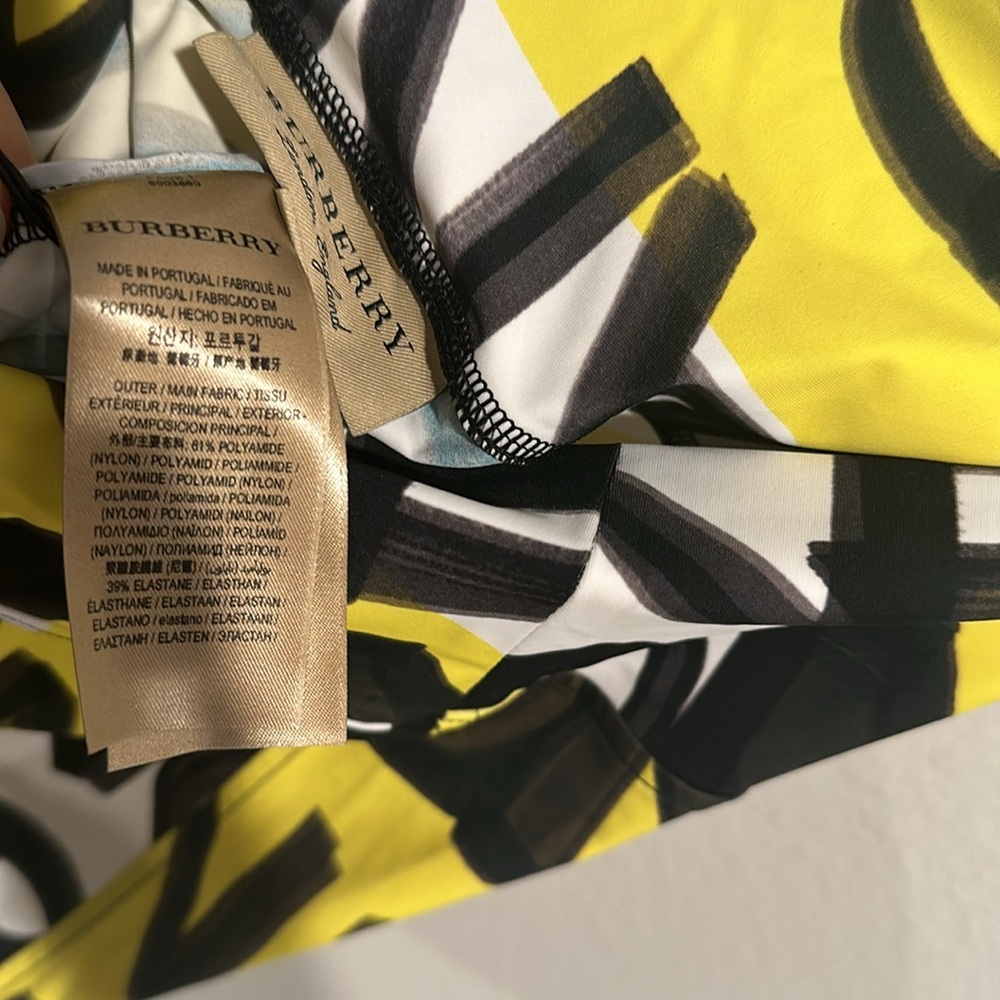Burberry 2018 Runway Graffiti Logo Stirrup Leggings - XXL - Picture 13 of 17